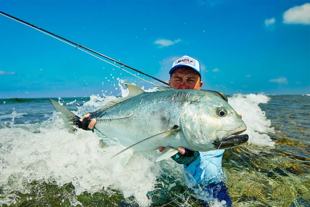 THE FISHING - Maldives on the fly